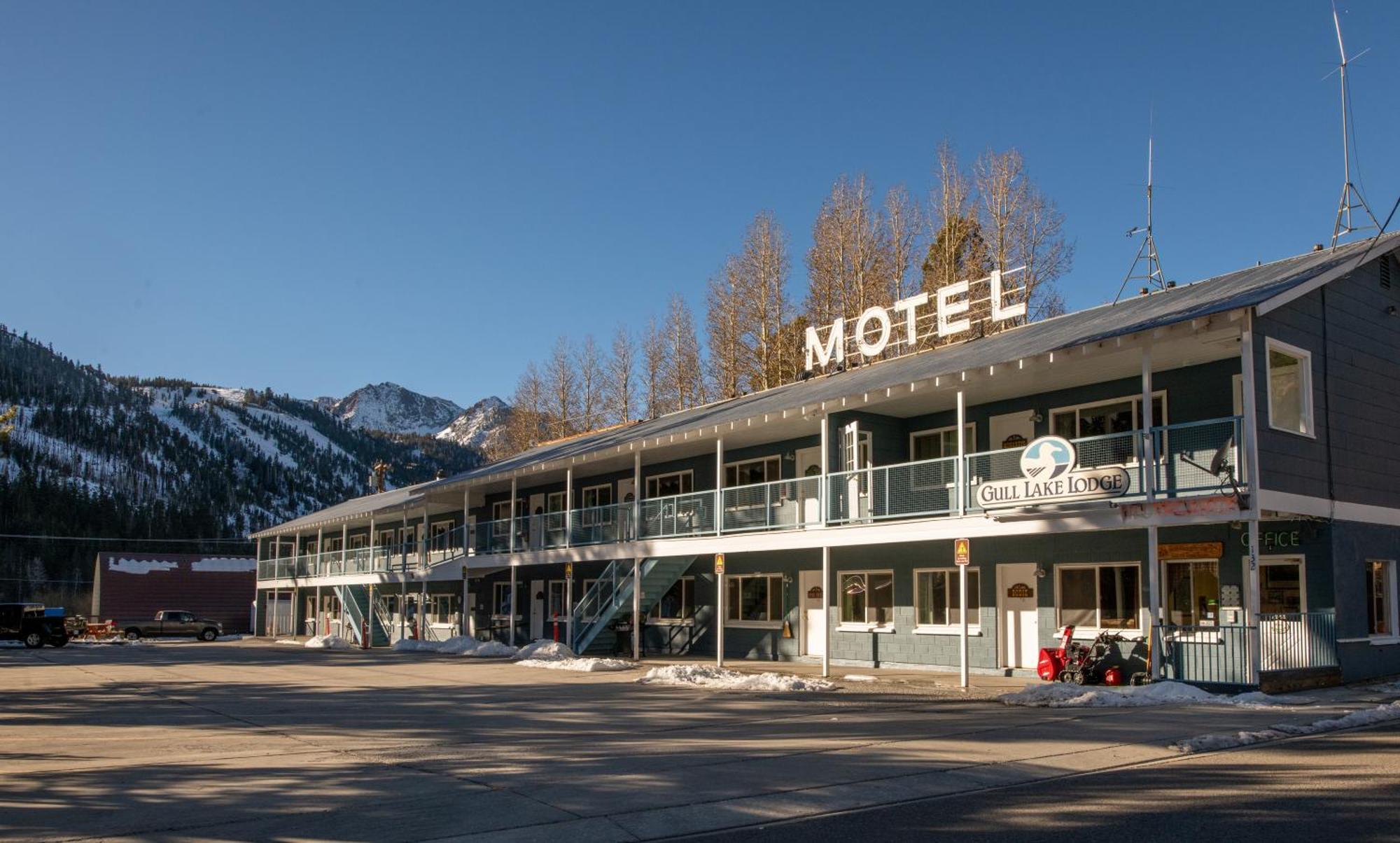 Gull Lake Lodge Джун-Лейк Екстер'єр фото